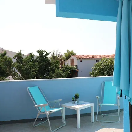 Ariel Apartment *