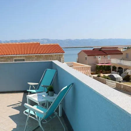 Ariel Apartment Vir
