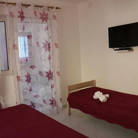 Ariel Apartment Vir