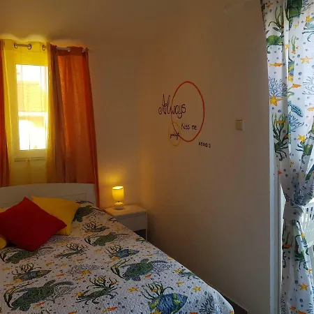 Ariel Apartment *